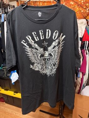Freedom Graphic Black Short Sleeve Tee